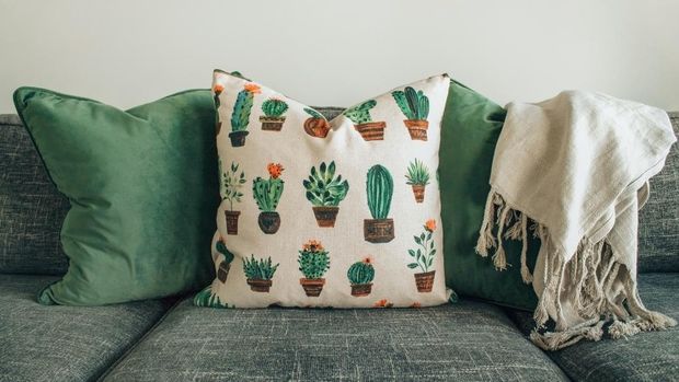 Sarung bantal sofa