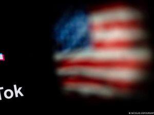 Pegawai Pemerintahan AS Diminta Hapus Aplikasi TikTok di HP