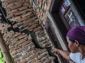 Tanah Bergerak di Lebak, 13 Rumah Warga Rusak