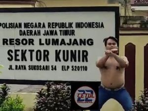Heboh Pria Lumajang Joget TikTok Telanjang Dada di Polsek, Ini Pengakuannya Heboh Pria Lumajang Joget TikTok Telanjang Dada di Polsek, Ini Pengakuannya