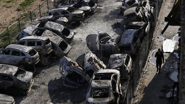 Tepi Barat Rusuh, Pemukim Israel Bakar Mobil-Rumah Warga Palestina