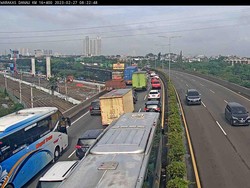 Titik Macet Tol Layang Cawang-Pluit dan Arah Sebaliknya, Macet Sampai 4 Km