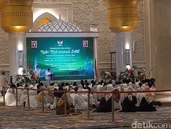 Sah! Wapres Maruf Amin Resmi Buka Masjid Sheikh Zayed Solo untuk Umum