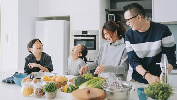 9 Peran Orang Tua dalam Keluarga agar Anak Mandiri dan Sukses