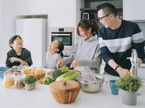 4 Kebiasaan Orang Tua yang Mendidik Anaknya dengan Sukses, Sudah Dilakukan? 4 Kebiasaan Orang Tua yang Mendidik Anaknya dengan Sukses, Sudah Dilakukan?