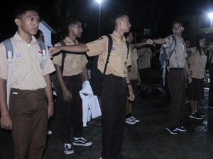 Nusra Sepekan: Riuh Masuk Sekolah Jam 05.30-Balita Gigit Batu di Saluran Air Nusra Sepekan: Riuh Masuk Sekolah Jam 05.30-Balita Gigit Batu di Saluran Air