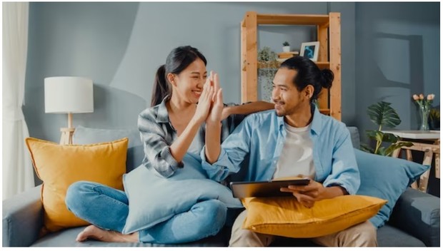 Deep talk dengan obrolan ringan/Foto:freepik/tiarachardz Deep talk dengan obrolan ringan/Foto:freepik/tiarachardz