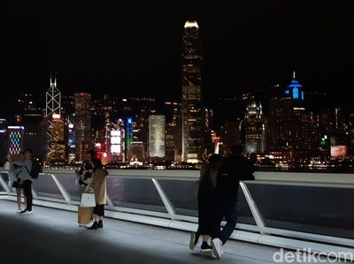 Mall Terbesar di Hong Kong Itu Spot Foto Paling Romantis