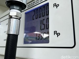 Pajak Bahan Bakar Kendaraan Naik, Masyarakat Bakal Pilih Kendaraan Listrik? Pajak Bahan Bakar Kendaraan Naik, Masyarakat Bakal Pilih Kendaraan Listrik?
