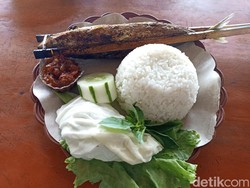 Cicipi Ikan Bakar Khas Pantai Tambakrejo Blitar, Gurihnya Nampol!