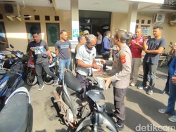 Bahagianya Ajat dan Devi Motor yang Hilang Kembali Pulang