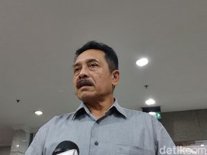 Eks Ketua MKMK Dewa Palguna Akan Dihadirkan di Sidang Etik Anwar Usman Eks Ketua MKMK Dewa Palguna Akan Dihadirkan di Sidang Etik Anwar Usman