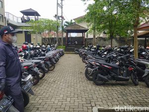 Pengelola Parkir Harus Tanggung Jawab jika Ada Helm Hilang, Ini Aturannya Pengelola Parkir Harus Tanggung Jawab jika Ada Helm Hilang, Ini Aturannya