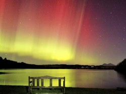 Pemandangan Langka, Aurora Borealis Terlihat di Seluruh Inggris