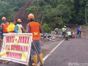 Jalur Utama Tertutup Longsor, Ini Jalan Alternatif Malang-Kediri