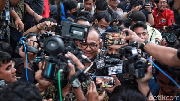 Rafael Alun Trisambodo telah selesai menjalani pemeriksaan terkait Laporan Harta Kekayaan Penyelenggara Negara (LHKPN) miliknya senilai Rp 56 miliar.