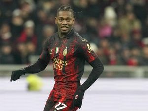 Rafael Leao: Serie A Kegampangan, London Dingin