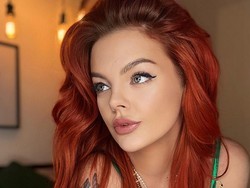 Dulu Andalkan Kupon Makanan, Kini Jadi Model Seksi Berpenghasilan Rp 1,8 M