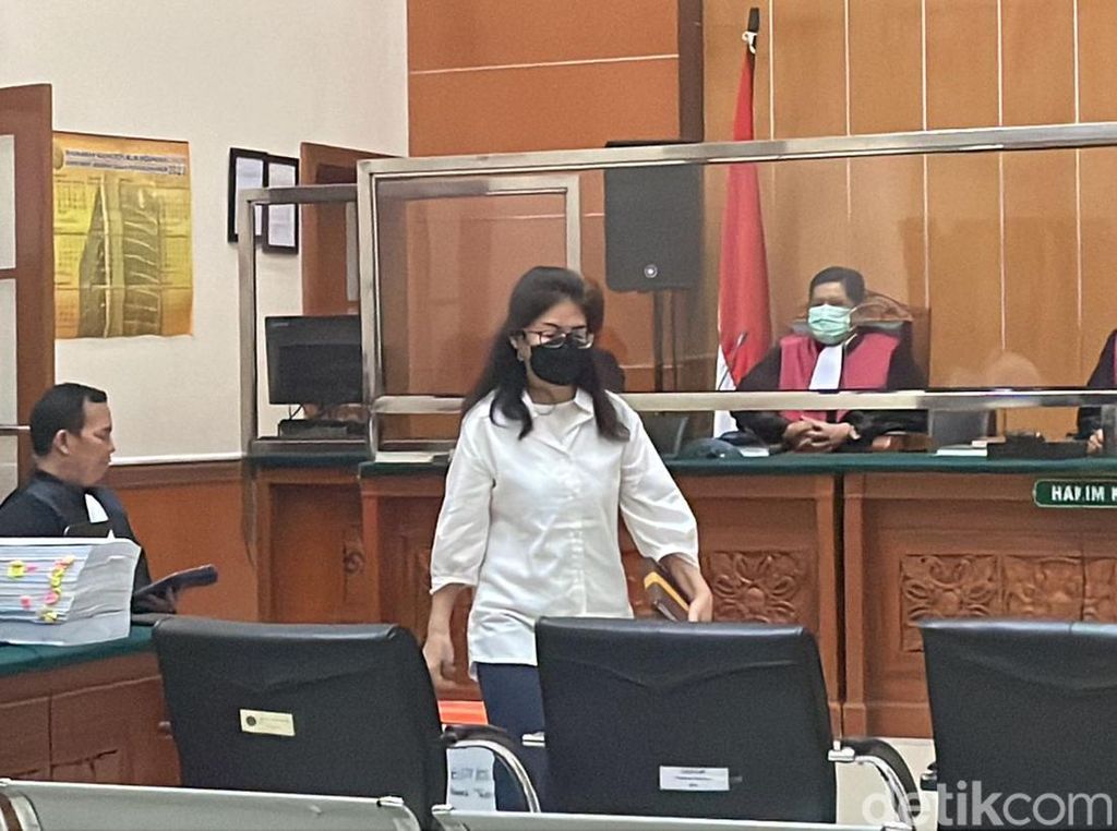 My Jenderal dan Anita di Balik Teddy Minahasa dan Linda My Jenderal dan Anita di Balik Teddy Minahasa dan Linda