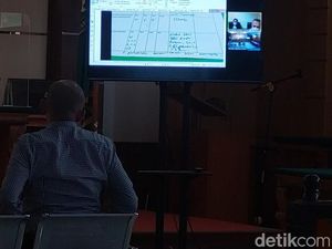 Sidang Kasus Suap Hakim MA Bahas soal Bukti Percakapan Sidang Kasus Suap Hakim MA Bahas soal Bukti Percakapan