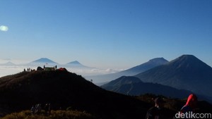 Viral Ranger Gunung Prau Kena Prank Evakuasi Pendaki, Ternyata...