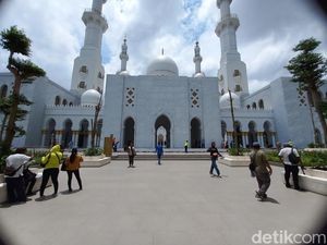 Waskita Karya Respons soal Mandor Masjid Zayed Utang Seratusan Juta ke Pedagang Waskita Karya Respons soal Mandor Masjid Zayed Utang Seratusan Juta ke Pedagang