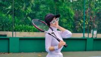 9 Gaya Hijab Syahrini Saat Main Tenis, Pakai Raket 134 Juta