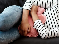 Ladies! Konsumsi 5 Teh Ini Untuk Meredakan Nyeri Saat Menstruasi