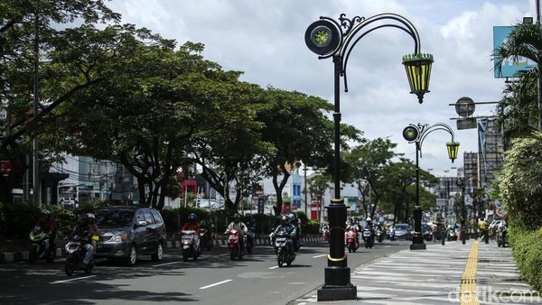Terkendala Anggaran, Begini Nasib Lampu Etnic di Trotoar Margonda