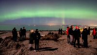 Terpesona Magisnya Aurora Borealis di Langit Denmark