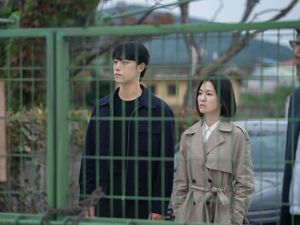 Biaya yang Dihabiskan Song Hye Kyo Moon Dong Eun Balas Dendam di The Glory Biaya yang Dihabiskan Song Hye Kyo Moon Dong Eun Balas Dendam di The Glory