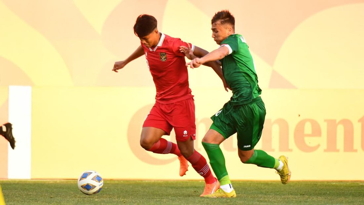 Aksi Hokky Caraka saat melawan Irak. (Foto: Dok. PSSI)