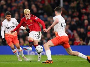 Gol Alejandro Garnacho Cakep Banget!