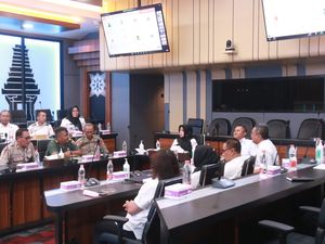 Bupati Mojokerto Terima Pesan Ini dari Menko PMK saat Roadshow Daring