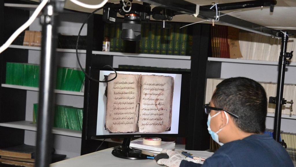 Melihat Digitalisasi Naskoh Kuno di Museum Aceh Melihat Digitalisasi Naskoh Kuno di Museum Aceh