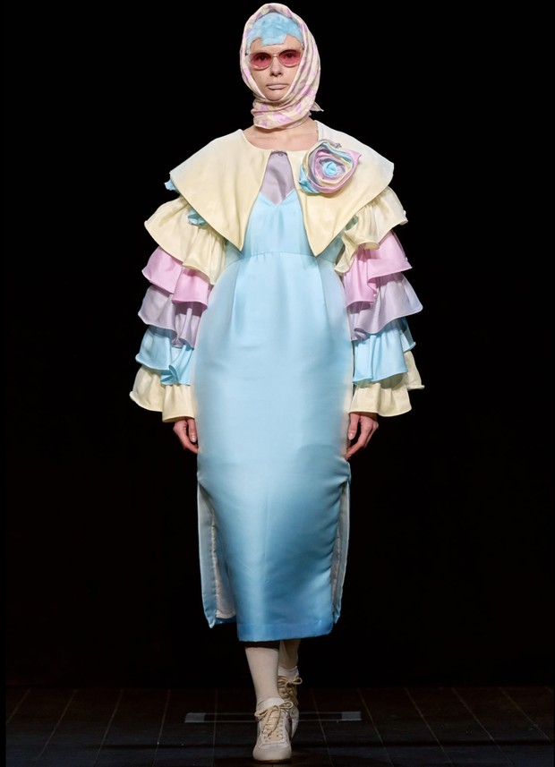 Foto: vogue.com/Daniele Oberrauch / Gorunway.com Look 10/