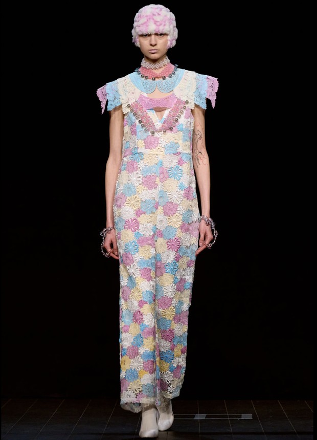 Foto: vogue.com/Daniele Oberrauch / Gorunway.com Look 8/