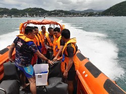 Ojek Kapal Tenggelam di Labuan Bajo, Angkut Enam Penumpang