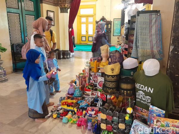 Penampakan Istana Maimun Medan yang Kini Lebih Mirip Pasar