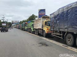 Jalur Pantura Rembang-Pati Masih Macet, Ini Rute Alternatifnya
