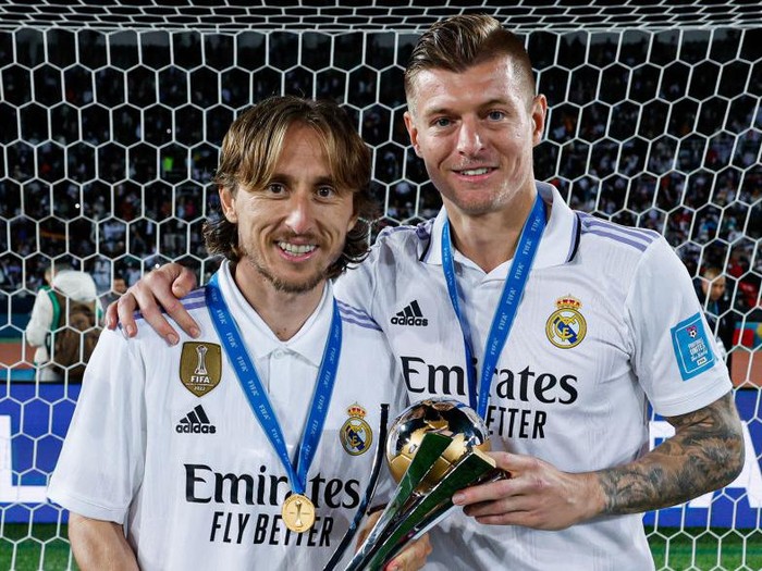 RABAT, MOROCCO - FEBRUARY 11: Luka Modric and Toni Kroos players of Real Madrid celebrate with the trophy at the end of the FIFA Club World Cup Morocco 2022 Final match between TBC v TBC at Prince Moulay Abdellah on February 11, 2023 in Rabat, Morocco. (Photo by Antonio Villalba/Real Madrid via Getty Images)