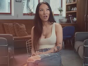 Money Shot, Mengupas Peredaran Uang dan Skandal di Industri Video Seks Money Shot, Mengupas Peredaran Uang dan Skandal di Industri Video Seks