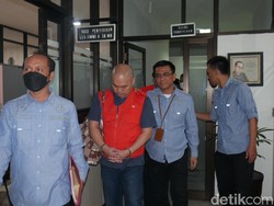 Kejati Jateng Tahan 4 Tersangka Korupsi, Diduga Rugikan Negara Rp 25 M