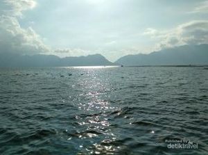 Catatan Nostalgia: Oh Nasibmu Danau Maninjau Catatan Nostalgia: Oh Nasibmu Danau Maninjau