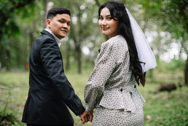 Sinta Mutiara Bella dan Suami