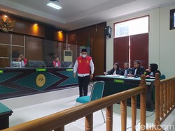 Dhio Pembunuh Sekeluarga dengan Racun di Magelang Jalani Sidang Perdana