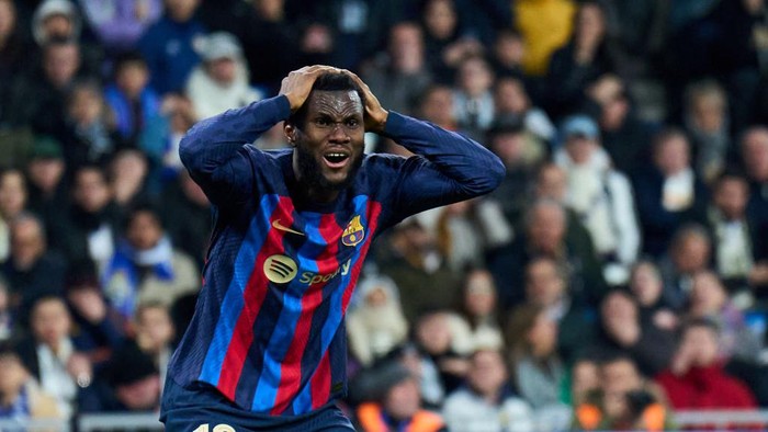 MADRID, SPAIN - MARCH 02: Franck Kessie of FC Barcelona reacts during the Copa Del Rey Semi Final Leg One match between Real Madrid CF and FC Barcelona at Estadio Santiago Bernabeu on March 02, 2023 in Madrid, Spain. (Photo by Angel Martinez/Getty Images)