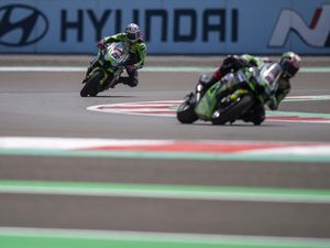 Dua Pebalap Absen Balapan WSBK Mandalika 2023 Gara-gara Sakit Perut