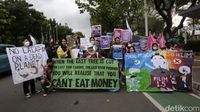 Balai Kota DKI Digeruduk Aktivis Lingkungan