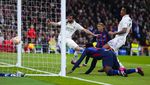 Gol Bunuh Diri Eder Militao Menangkan Barcelona di Bernabeu